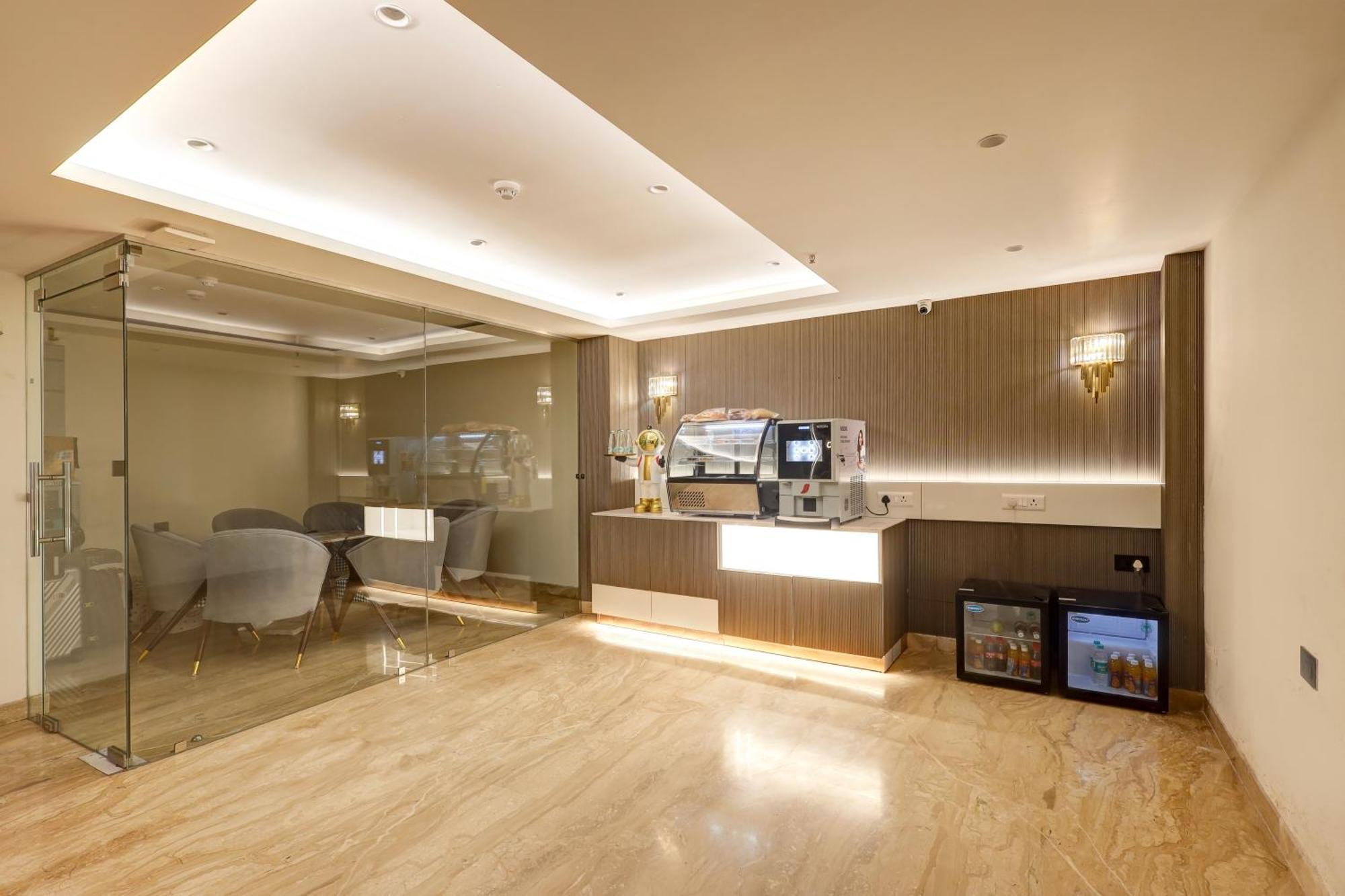The Tyche New Delhi - Traveller'S Choice Award Winner 2025 Νέο Δελχί Εξωτερικό φωτογραφία